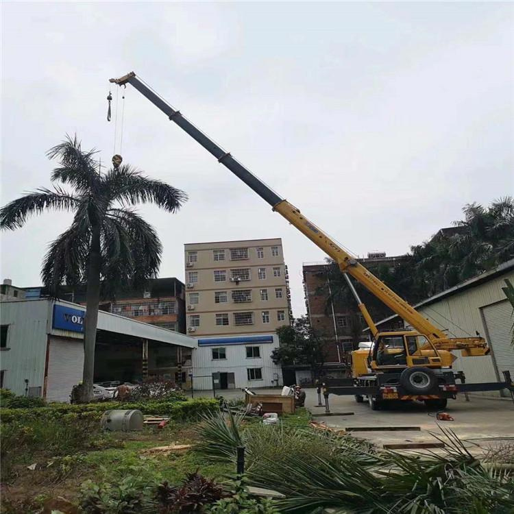 小金12吨吊车出租一天的收费标准是什么