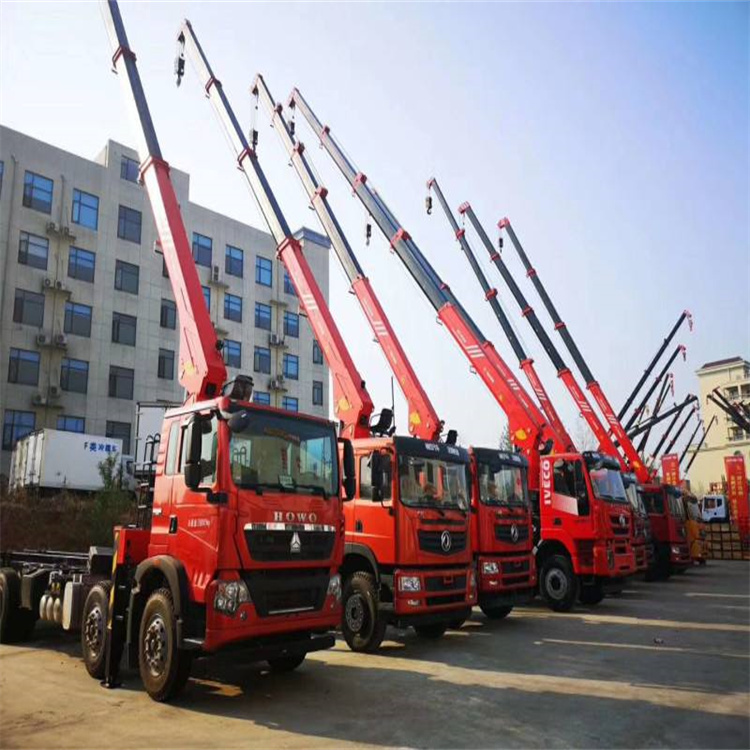 小金租专业吊车电话