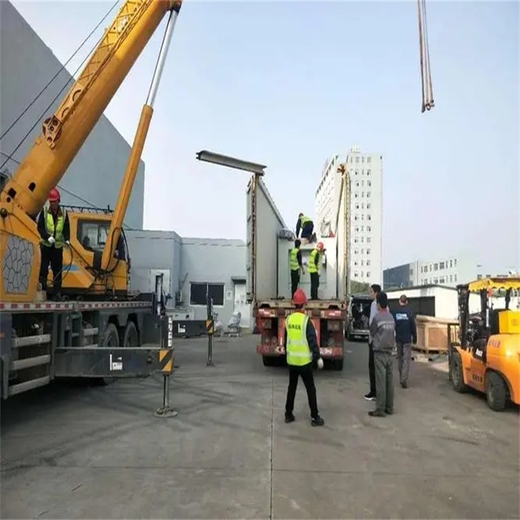 小金如何找到附近的吊车救援服务