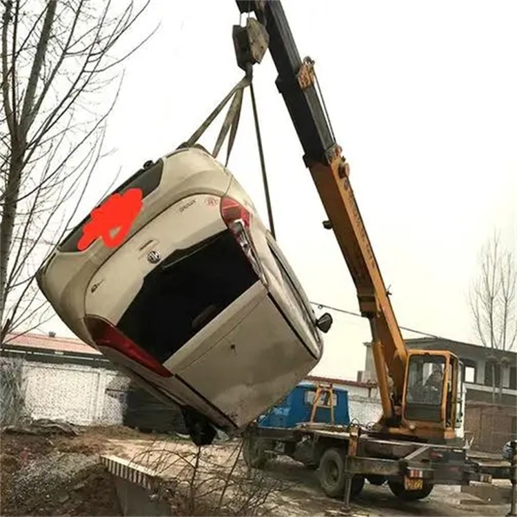 小金随时待命，吊车24小时道路救援服务全解析