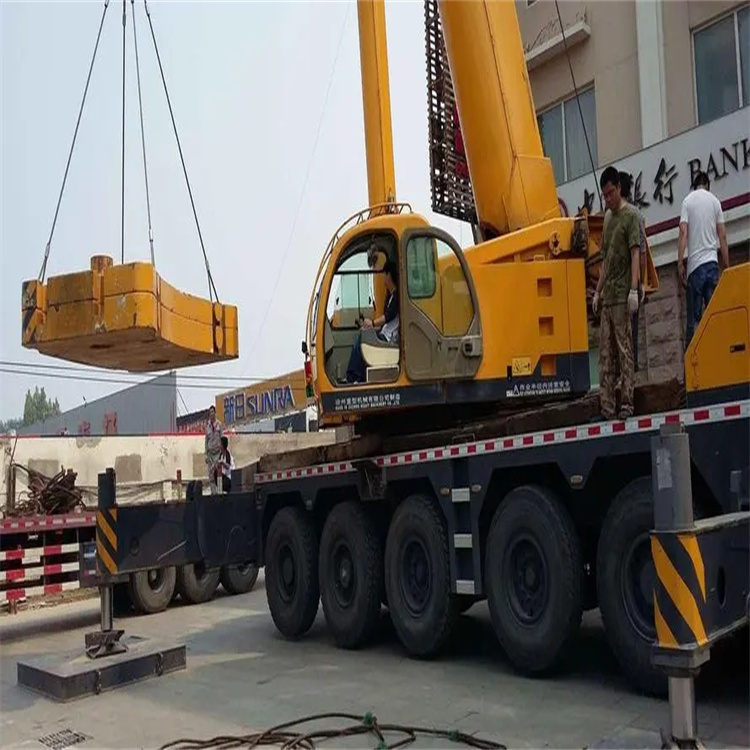 小金吊车怎么吊玻璃